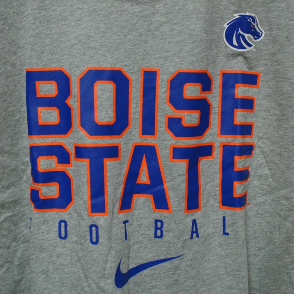 Nike Boise State Hat & T-shirt Bundle - Picture 6 of 6